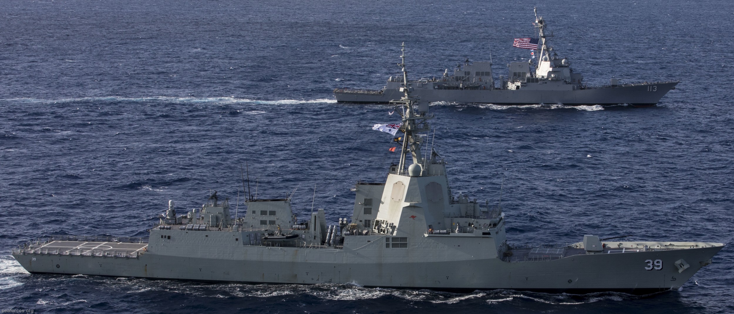 hobart class guided missile destroyer royal australian navy ddgh hmas brisbane sydney