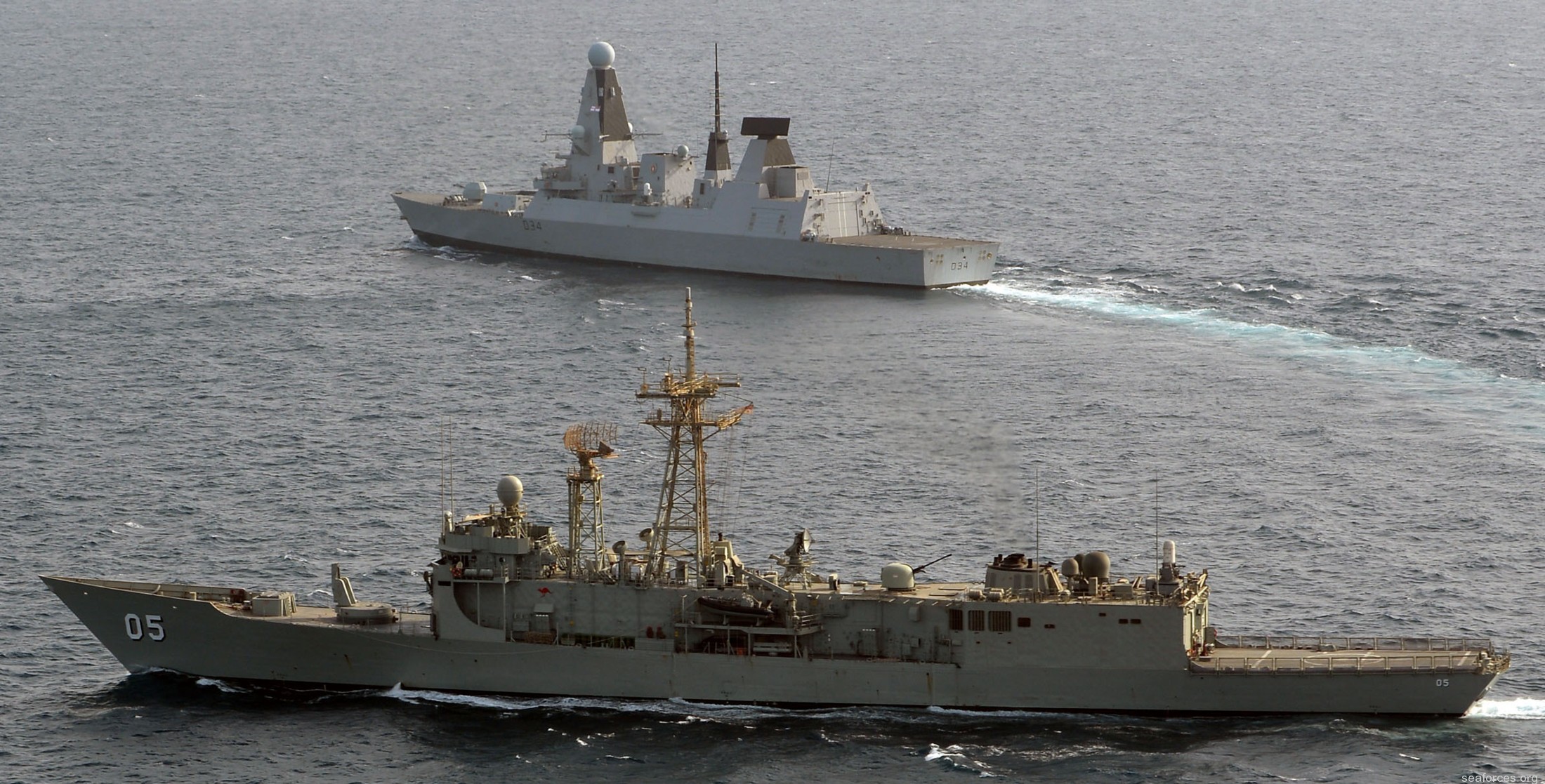 ffg-05 hmas melbourne adelaide class frigate royal australian navy 2012 06