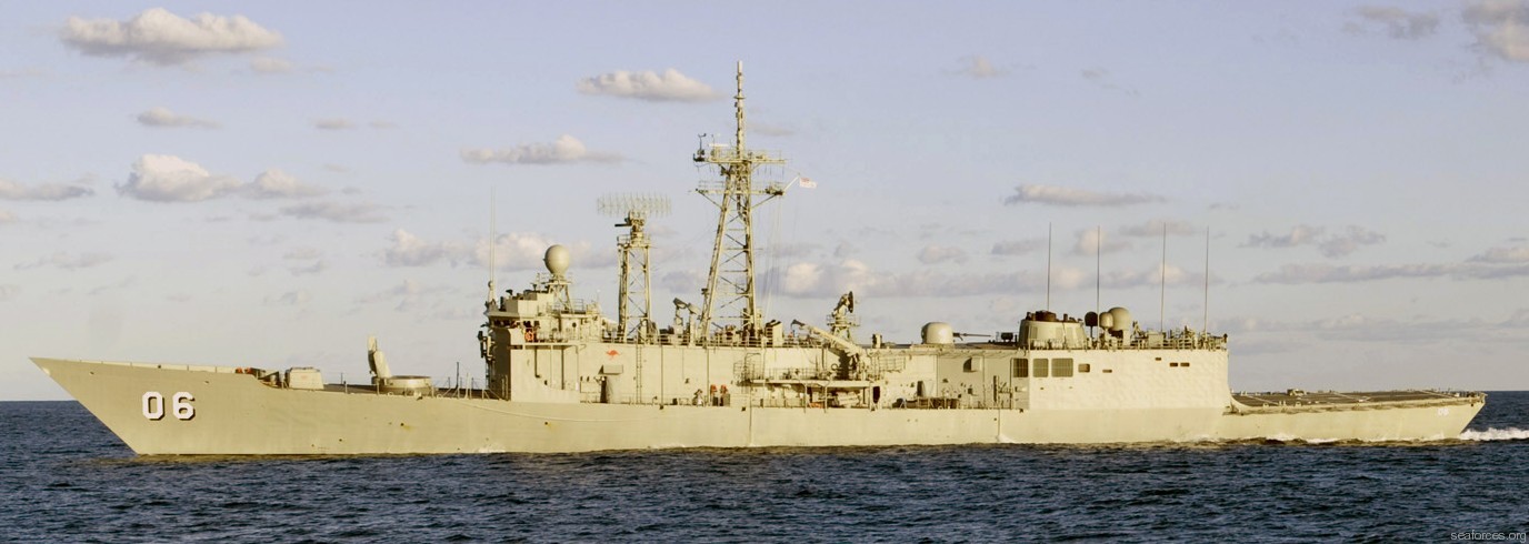 ffg-06 hmas newcastle adelaide class frigate royal australian navy 2009 06