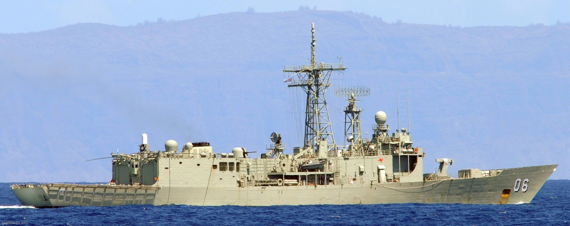 ffg-06 hmas newcastle adelaide class frigate royal australian navy 2010 13
