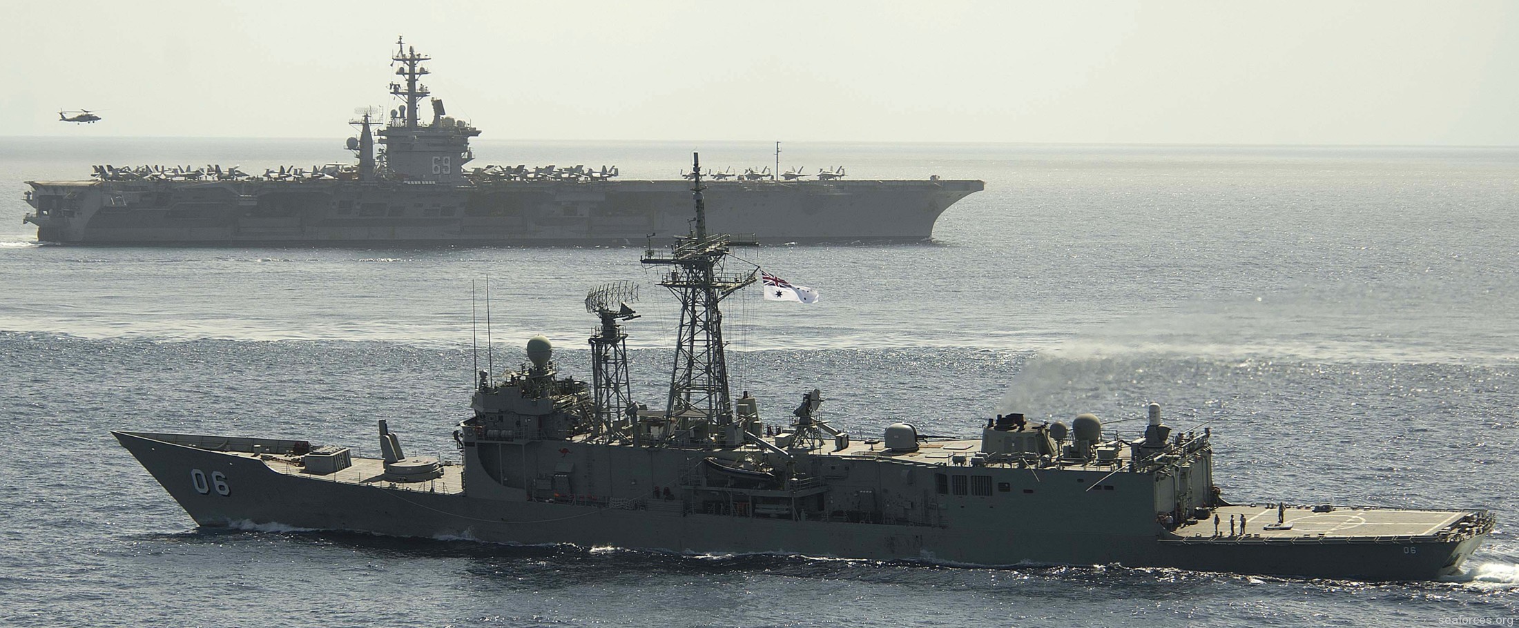 ffg-06 hmas newcastle adelaide class frigate royal australian navy 2013 24 arabian sea