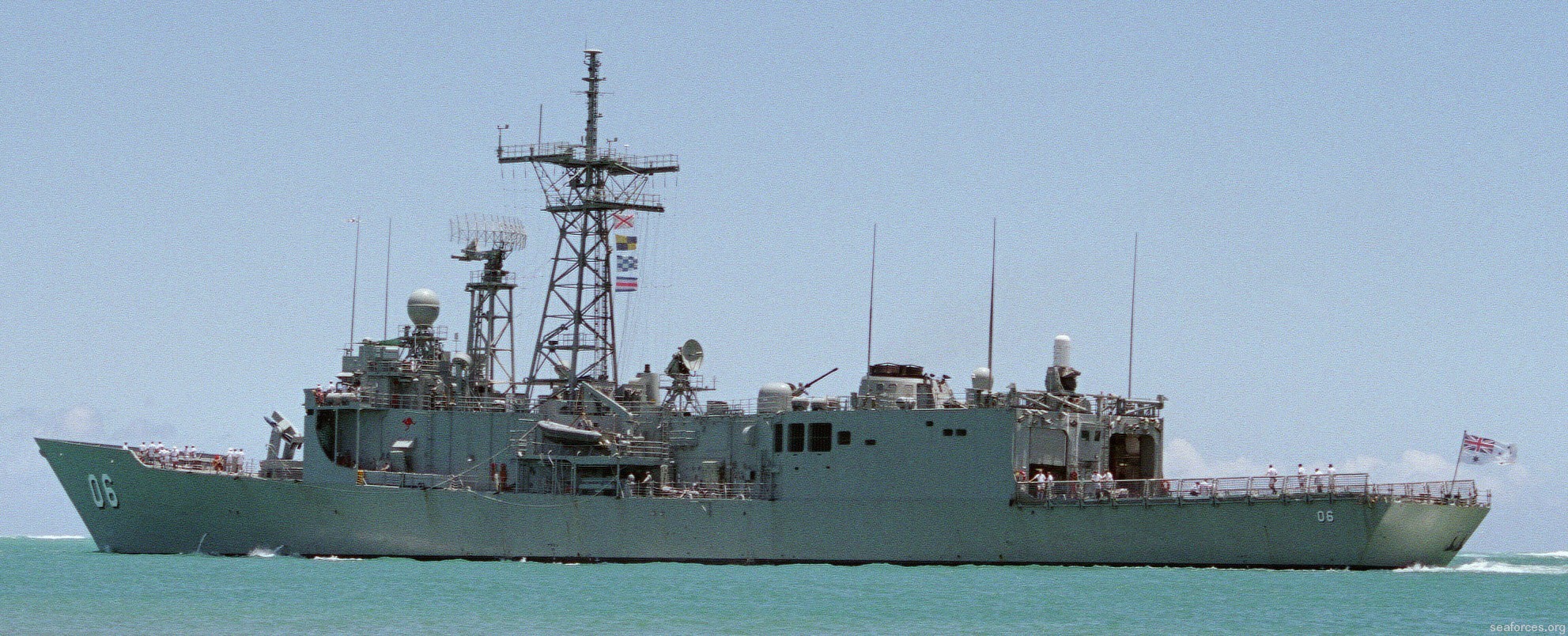 ffg-06 hmas newcastle adelaide class frigate royal australian navy 2000 26 pearl harbor rimpac