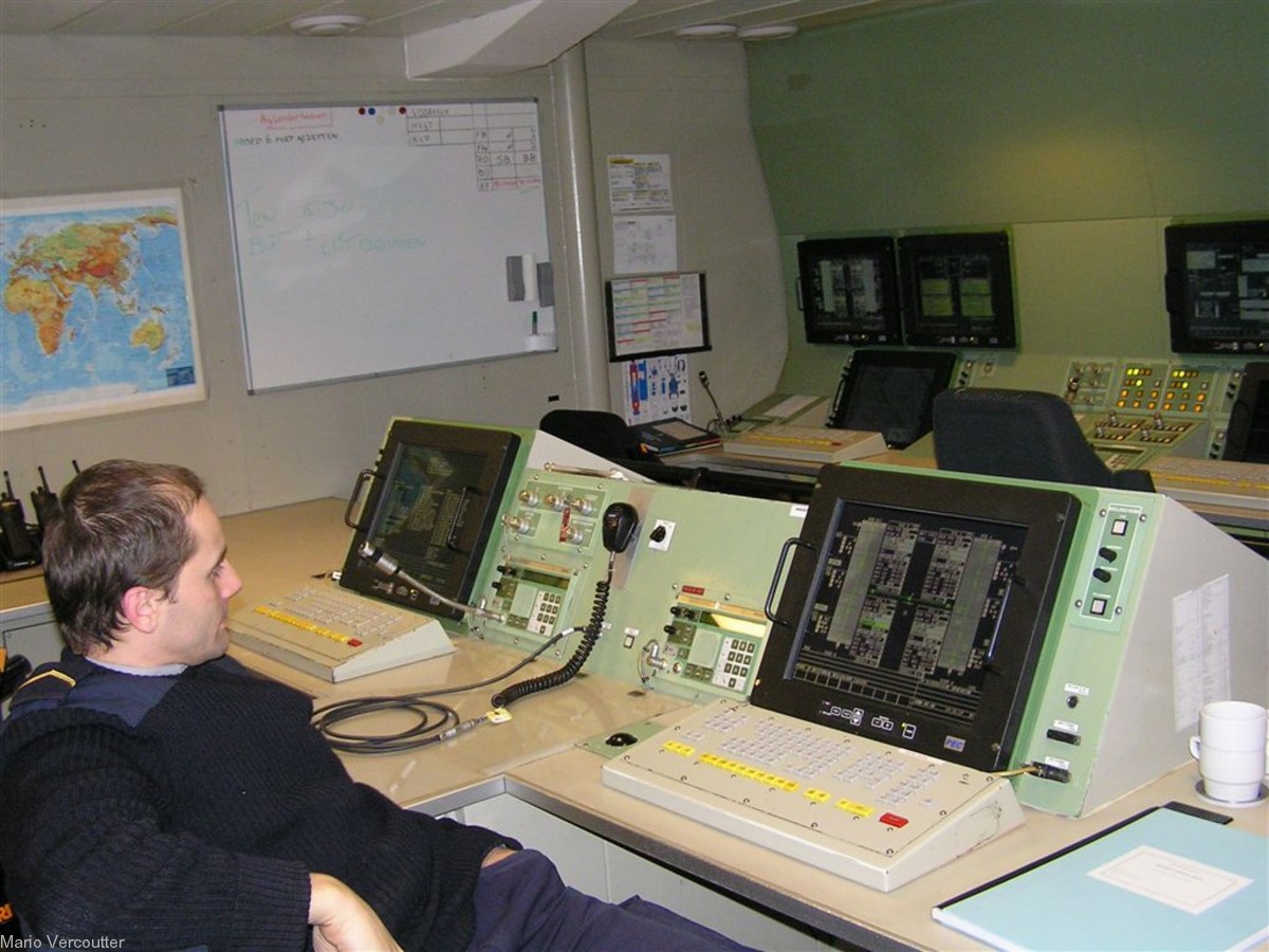 f-931 bns louise marie frigate belgian navy karel doorman class 30 propulsion control room