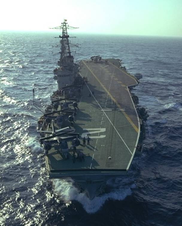 HMCS Bonaventure CVL-22 aircraft carrier RCN