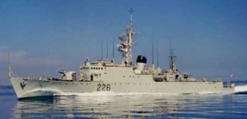 crescent crusader uk c-class destroyer royal canadian navy