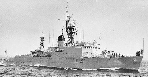 dd 224 hmcs algonquin v-class destroyer royal canadian navy