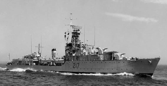 DDE-217 G-89 HMCS Iroquois UK Tribal class destroyer Royal Canadian Navy