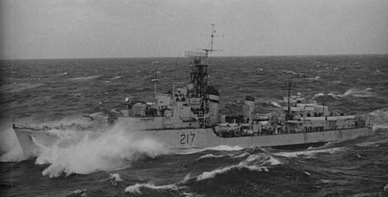 DDE-217 HMCS Iroquois G-89 UK Tribal class destroyer Vickers Armstrong Newcastle upon Tyne