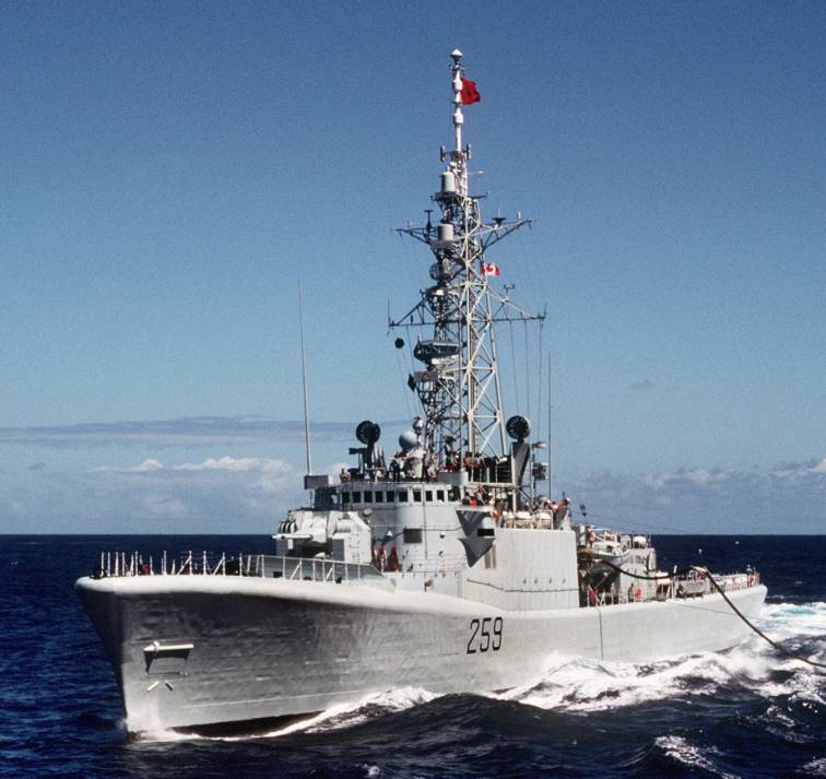 dde 259 hmcs terra nova restigouche class destroyer royal canadian navy