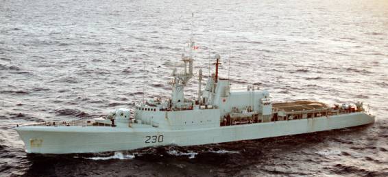 dde ddh 230 hmcs margaree st. laurent class destroyer royal canadian navy marine royale canadienne