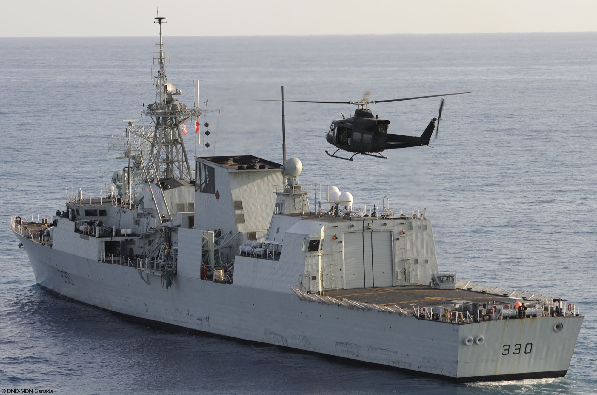 ffh-330 hmcs halifax class helicopter patrol frigate royal canadian navy rcn ncsm marine royale canadienne 04