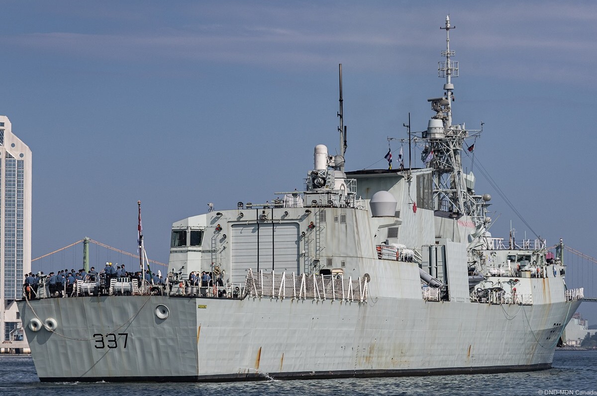 ffh-337 hmcs fredericton halifax class helicopter patrol frigate ncsm royal canadian navy 13