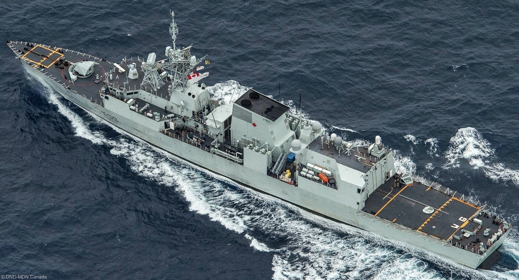 ffh-338 hmcs winnipeg halifax class helicopter patrol frigate ncsm royal canadian navy 48x cfb esquimalt