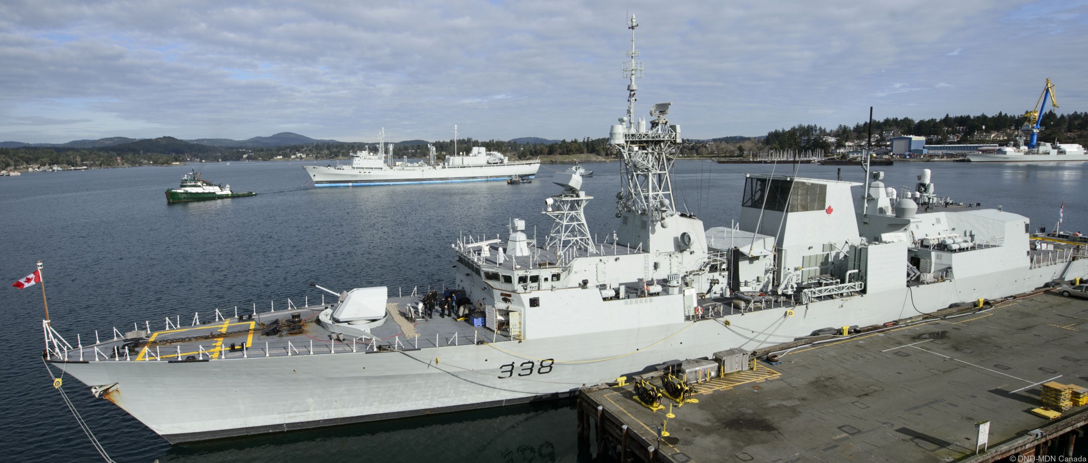 ffh-338 hmcs winnipeg halifax class helicopter patrol frigate ncsm royal canadian navy 64