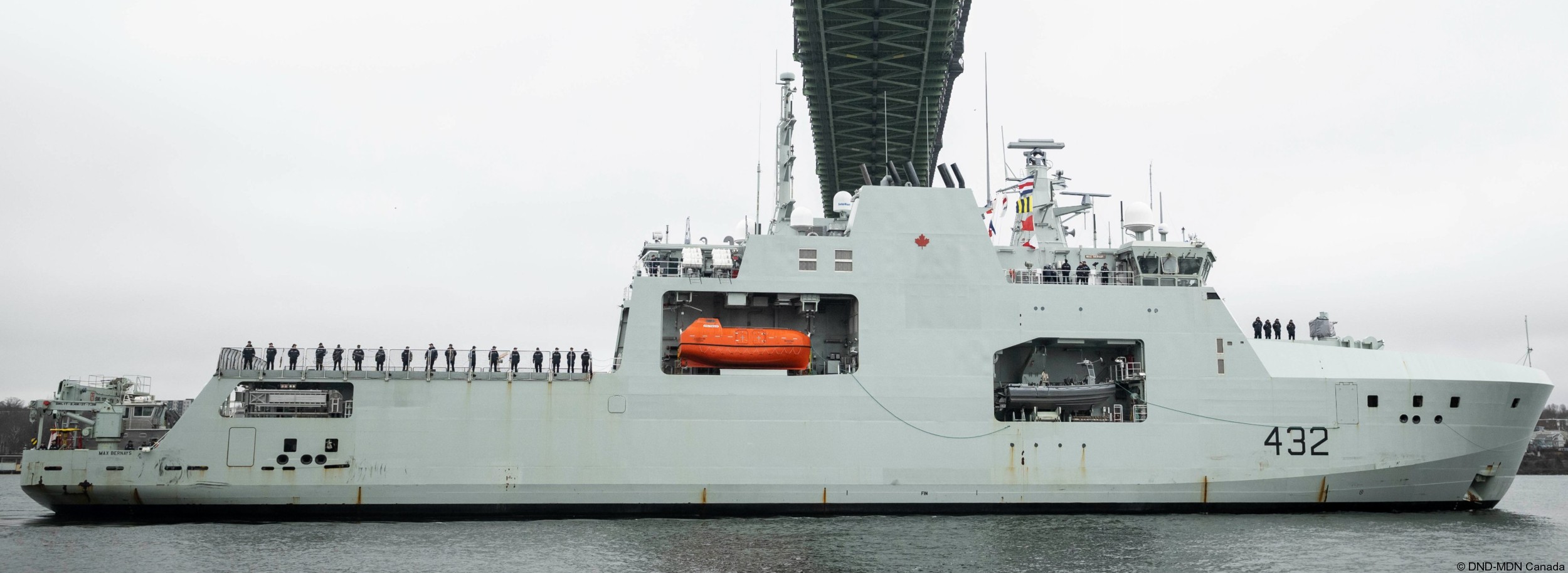 aopv-432 hmcs max bernays harry dewolf class arctic offshore patrol vessel ncsm royal canadian navy 19
