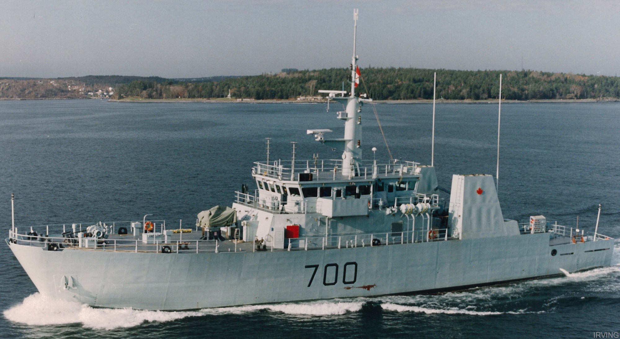 mm-700 hmcs kingston ncsm maritime coastal defence vessel mcdv royal canadian navy 04