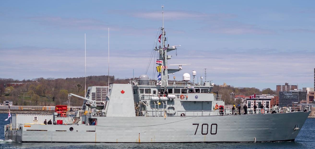 mm-700 hmcs kingston ncsm maritime coastal defence vessel mcdv royal canadian navy 09