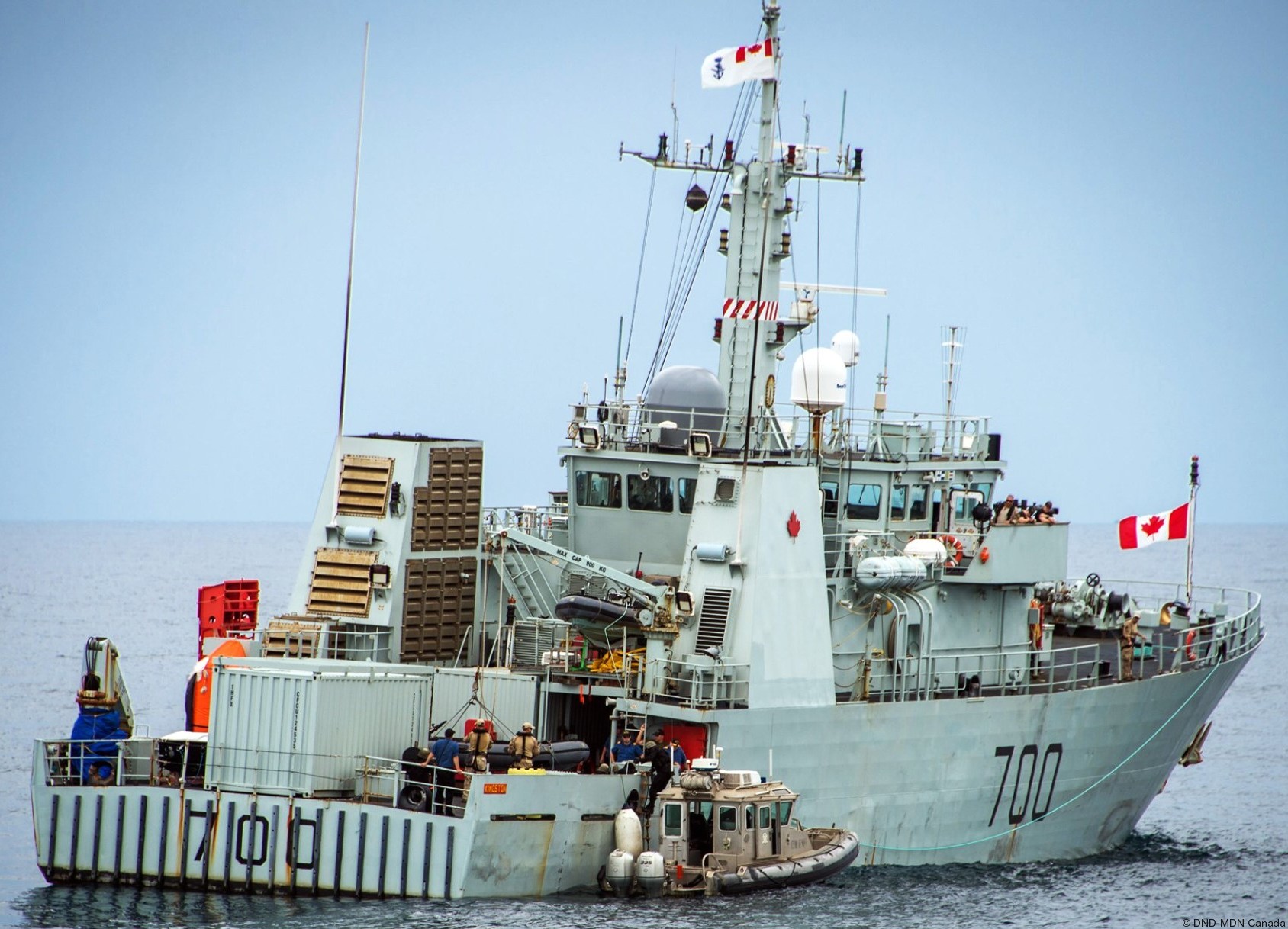 mm-700 hmcs kingston ncsm maritime coastal defence vessel mcdv royal canadian navy 13