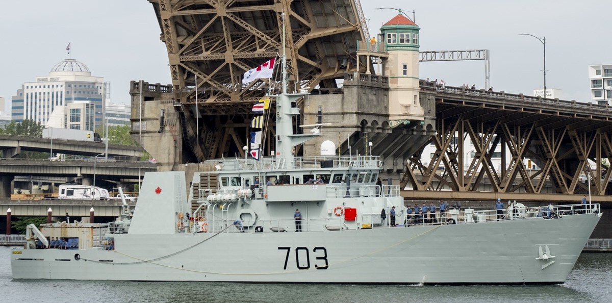 mm-703 hmcs edmonton kingston class maritime coastal defence vessel mcdv ncsm royal canadian navy 17