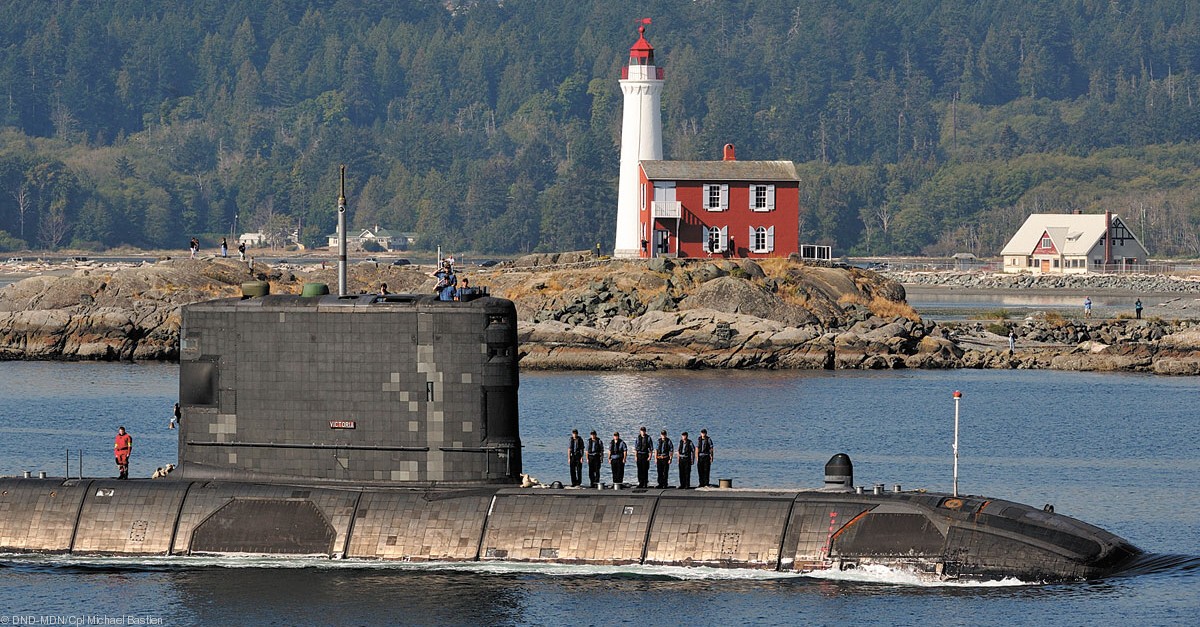 ssk-877 hmcs windsor victoria upholder class attack submarine hunter killer ncsm royal canadian navy 04