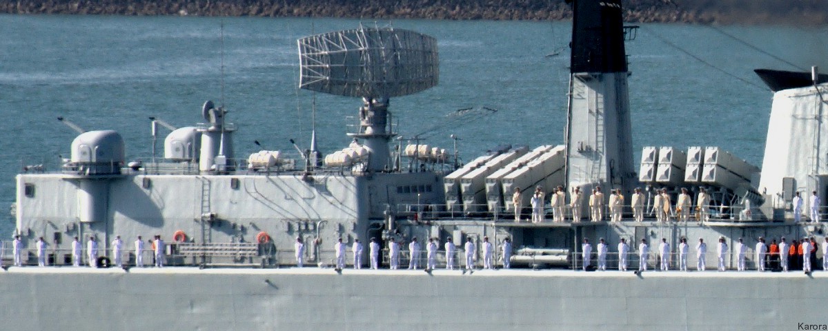 type 052 luhu class guided missile destroyer china plan peoples liberation army navy 03a armament radar