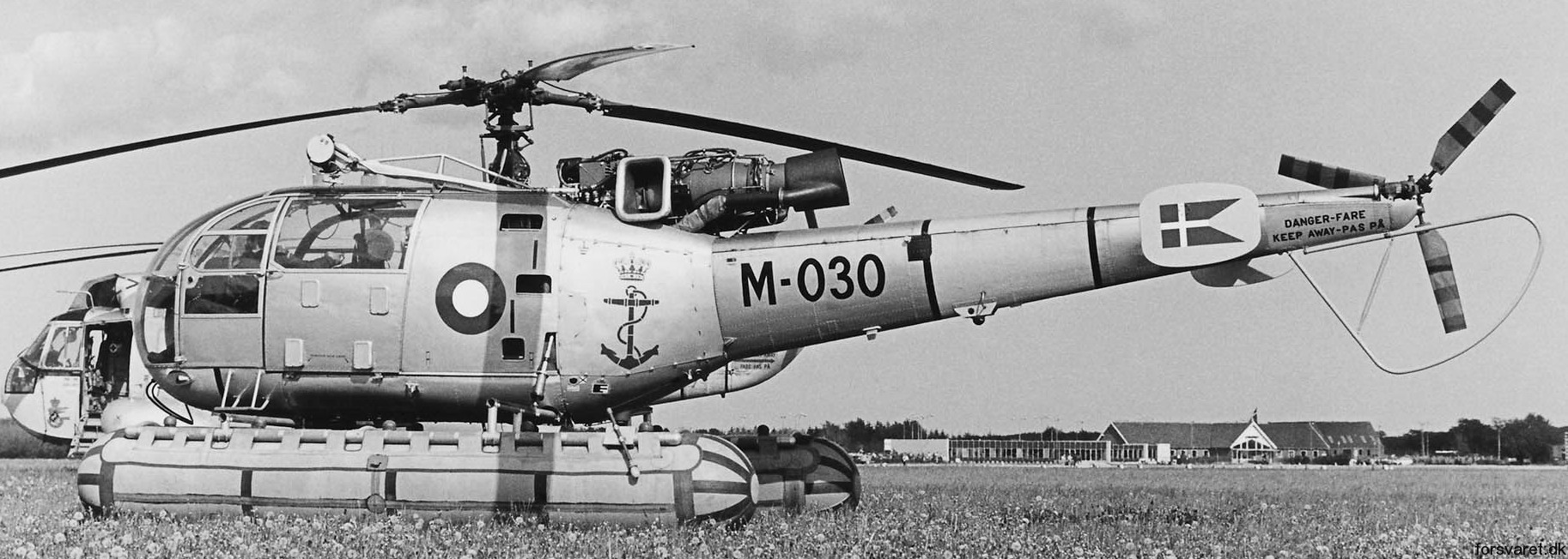 sa 316b alouette iii helicopter royal danish navy søværnet kongelige danske marine sud aviation m-030 10