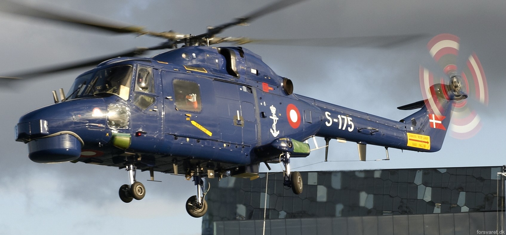 lynx mk.80 mk.90b helicopter westland royal danish navy air force kongelige danske marine flyvevabnet s-175 06