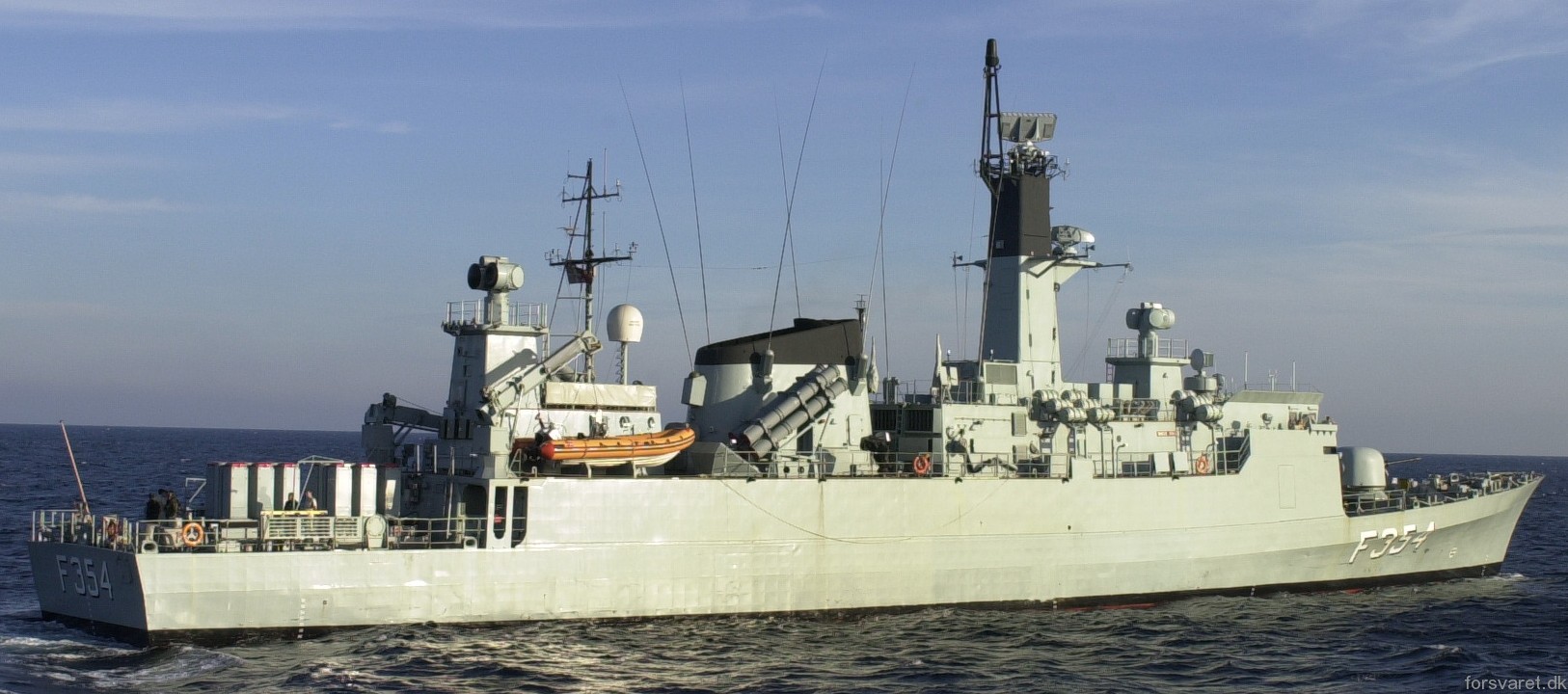 f-354 hdms niels juel class corvette royal danish navy kongelige danske marine kdm 101