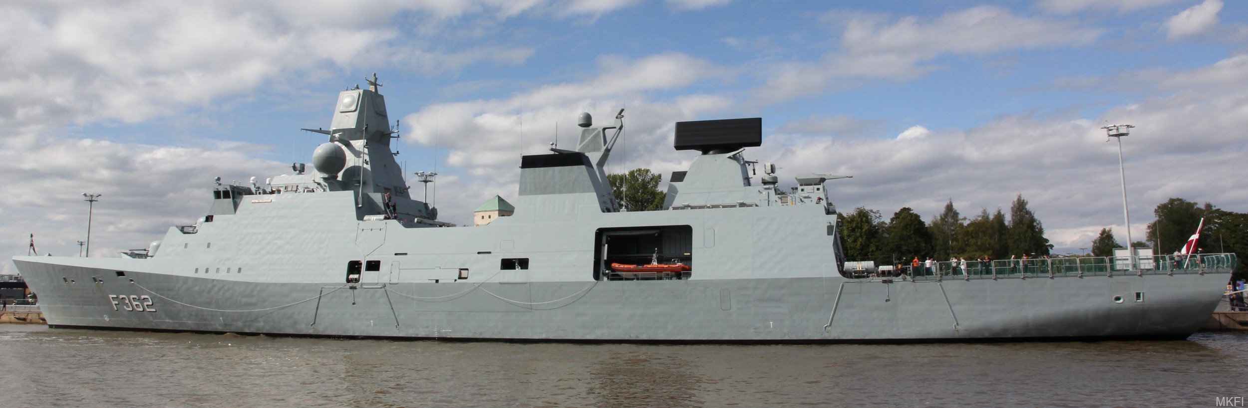 f-362 hdms peter willemoes iver huitfeldt class guided missile frigate ffg royal danish navy 03