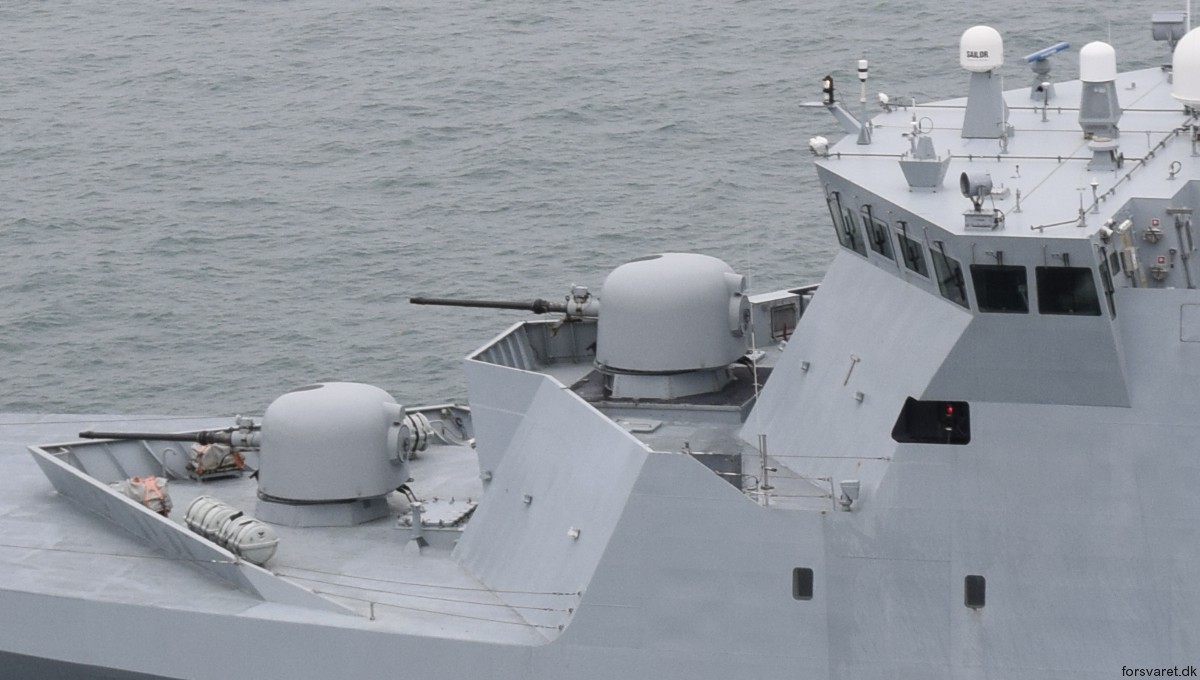 f-362 hdms peter willemoes iver huitfeldt class guided missile frigate ffg royal danish navy 22a oto melara 76mm 3-inches 62 caliber gun
