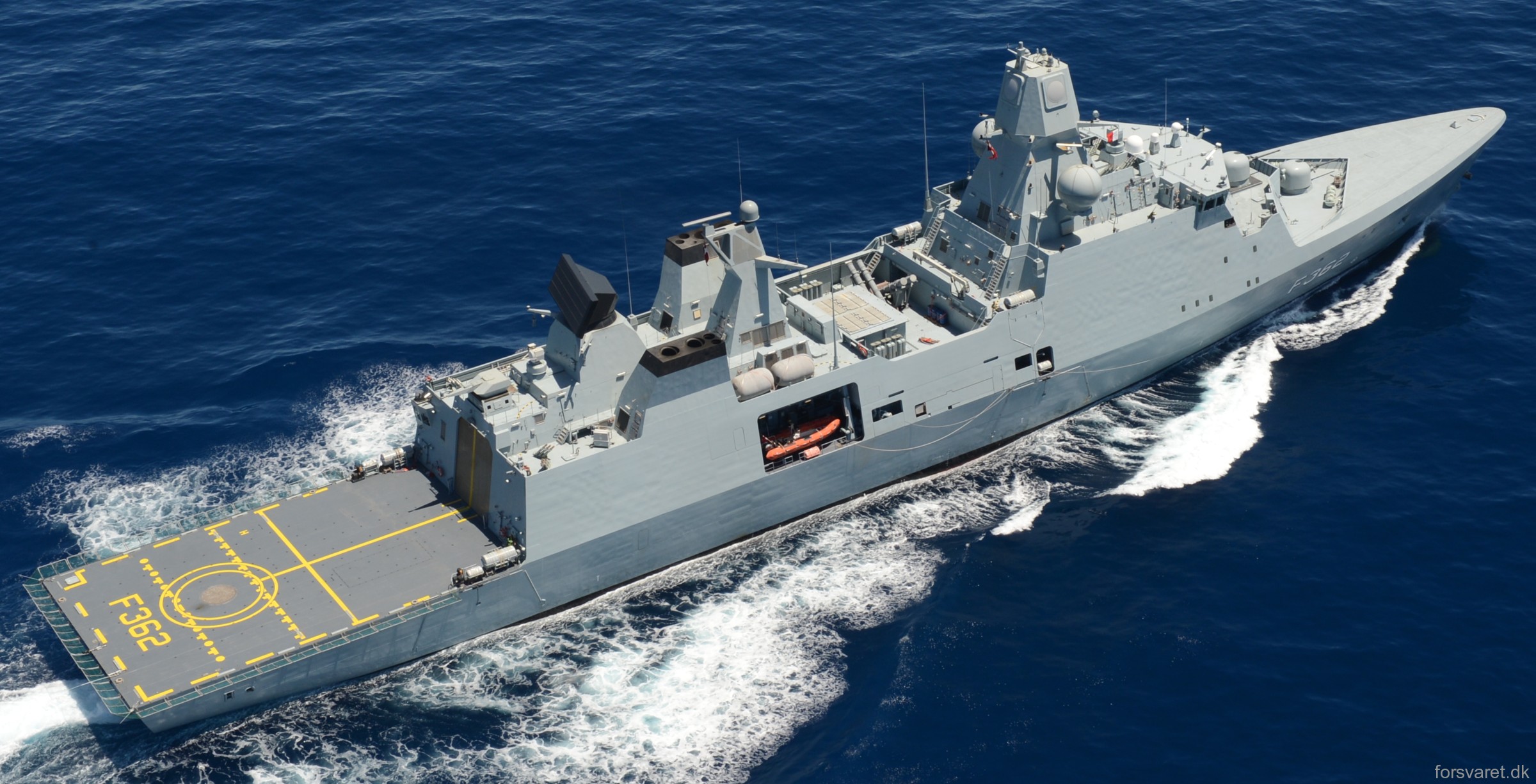 f-362 hdms peter willemoes iver huitfeldt class guided missile frigate ffg royal danish navy odense shipyard korsor naval base 49x