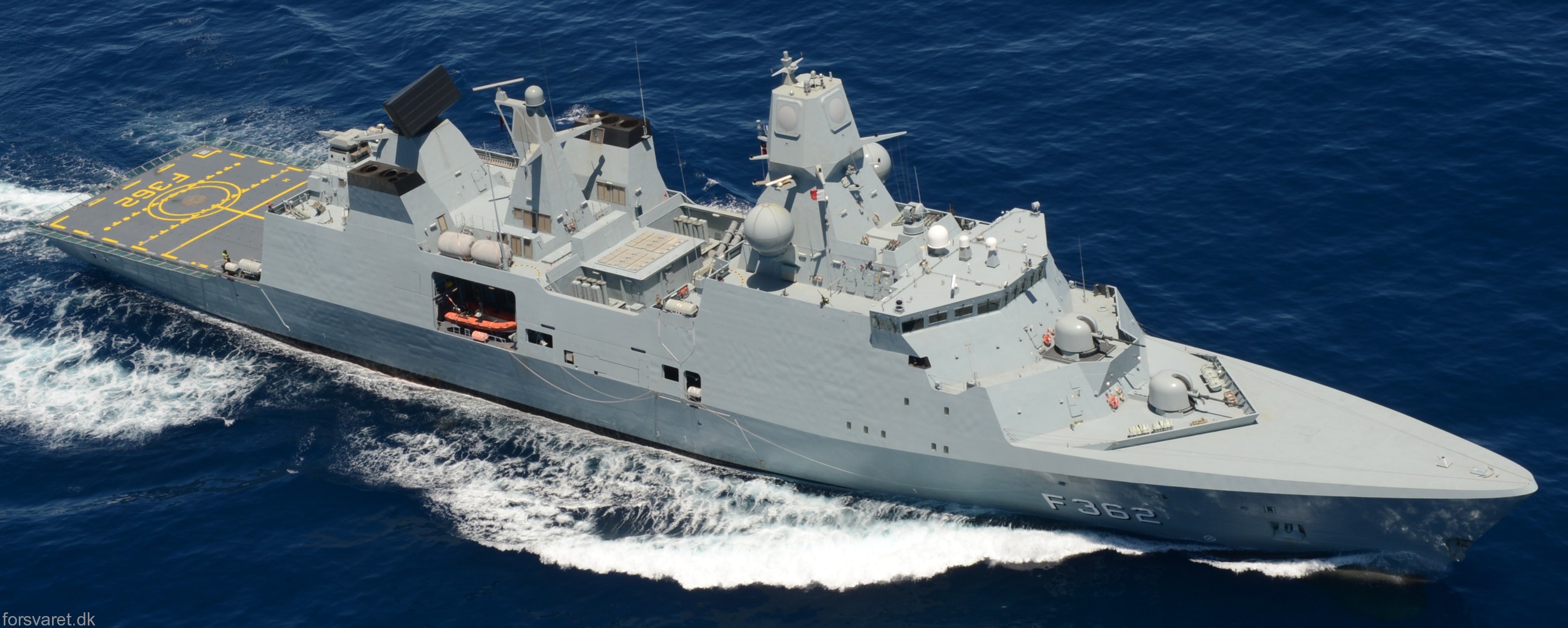 f-362 hdms peter willemoes iver huitfeldt class guided missile frigate ffg royal danish navy 52