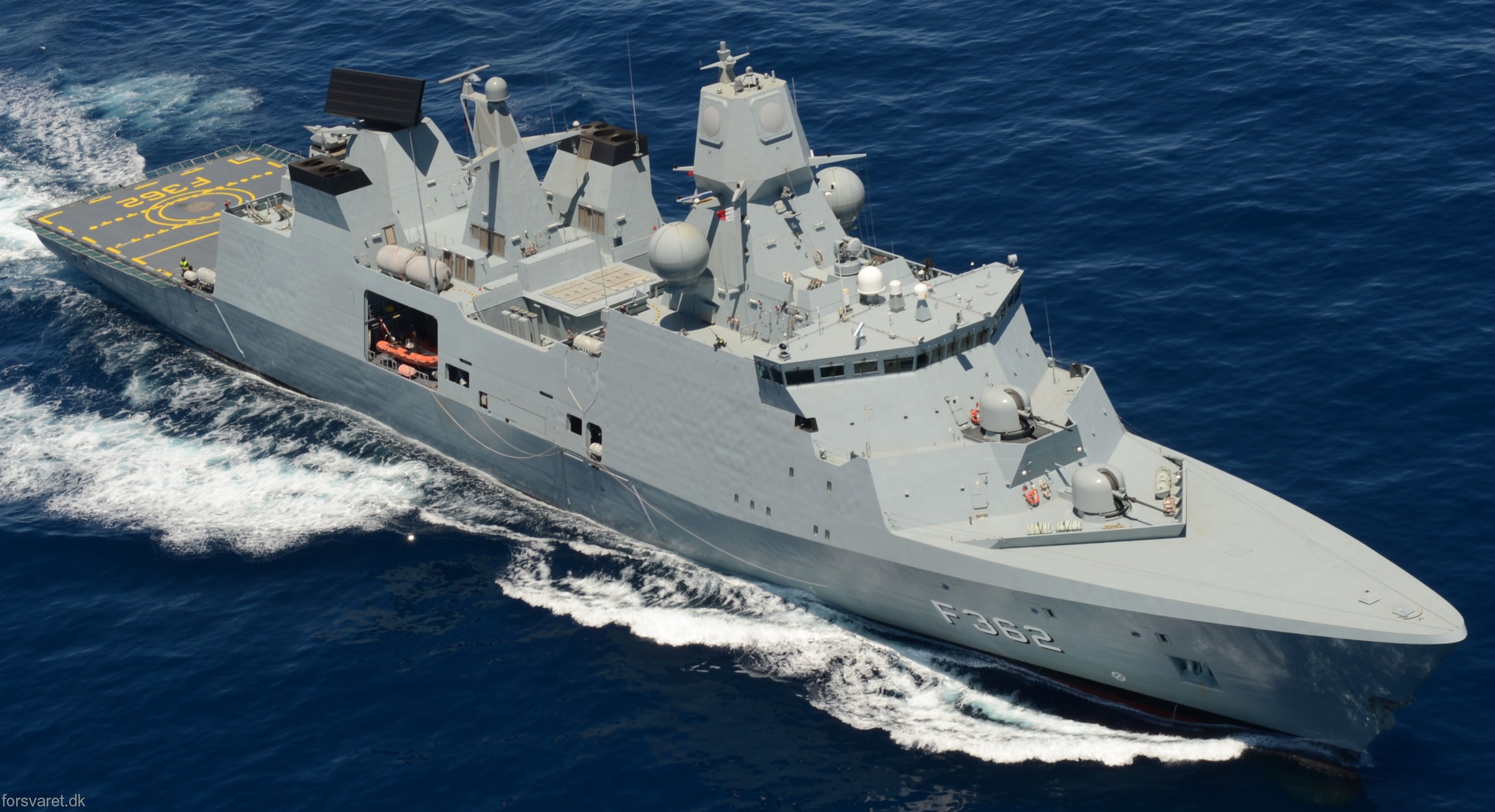 f-362 hdms peter willemoes iver huitfeldt class guided missile frigate ffg royal danish navy 53