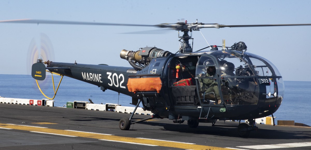 sa 316 319 alouette iii helicopter french navy marine nationale aeronavale flottille 302 23