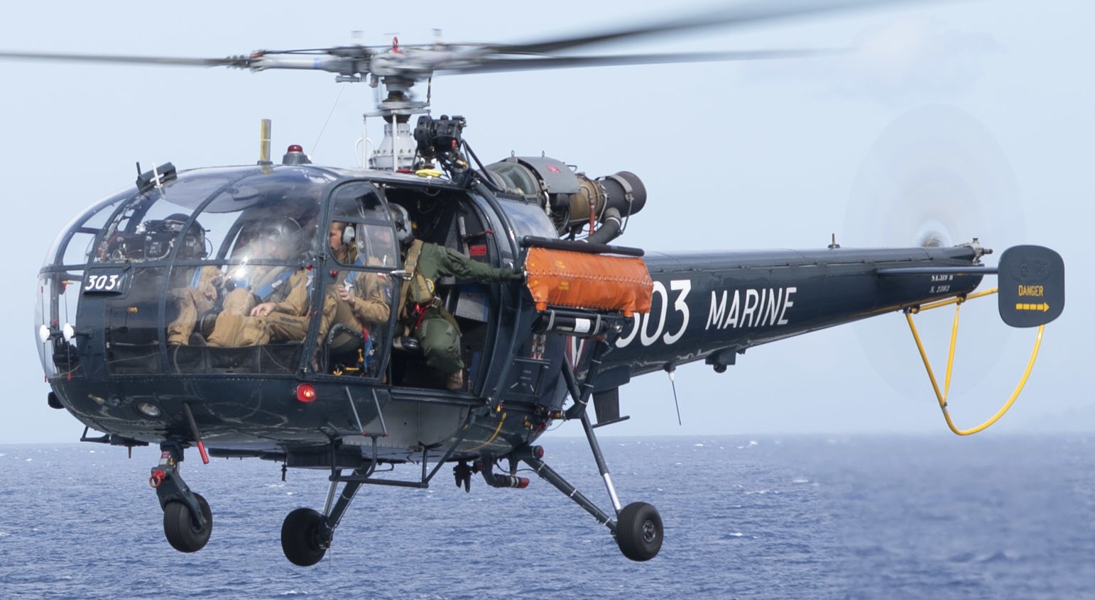 sa 316 319 alouette iii helicopter french navy marine nationale aeronavale flottille 303 28
