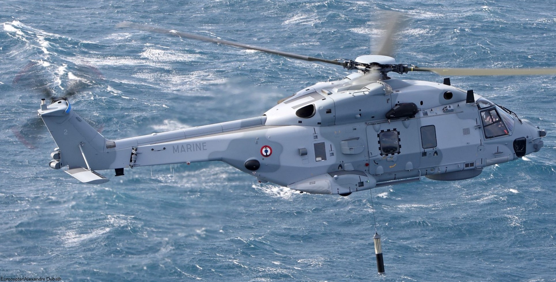 nh90 caiman nfh helicopter french navy marine nationale aeronavale flottille 71 dipping sonar