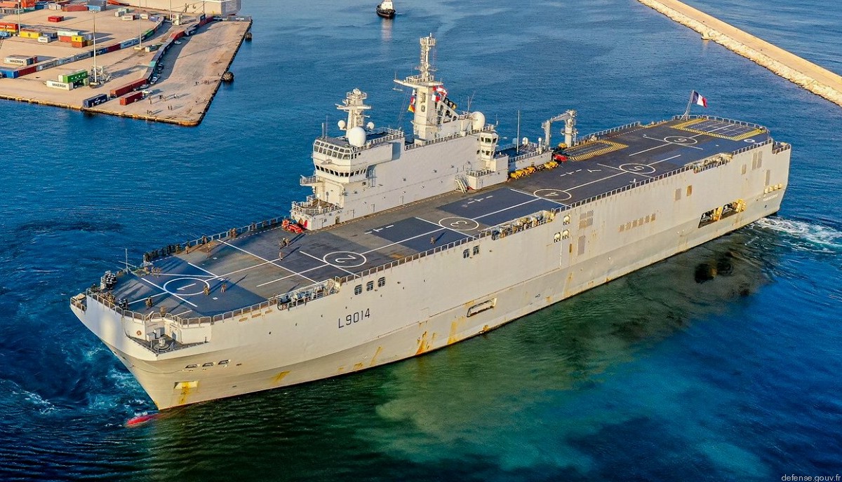 l-9014 fs tonnere mistral class amphibious assault command ship bpc french navy marine nationale 41