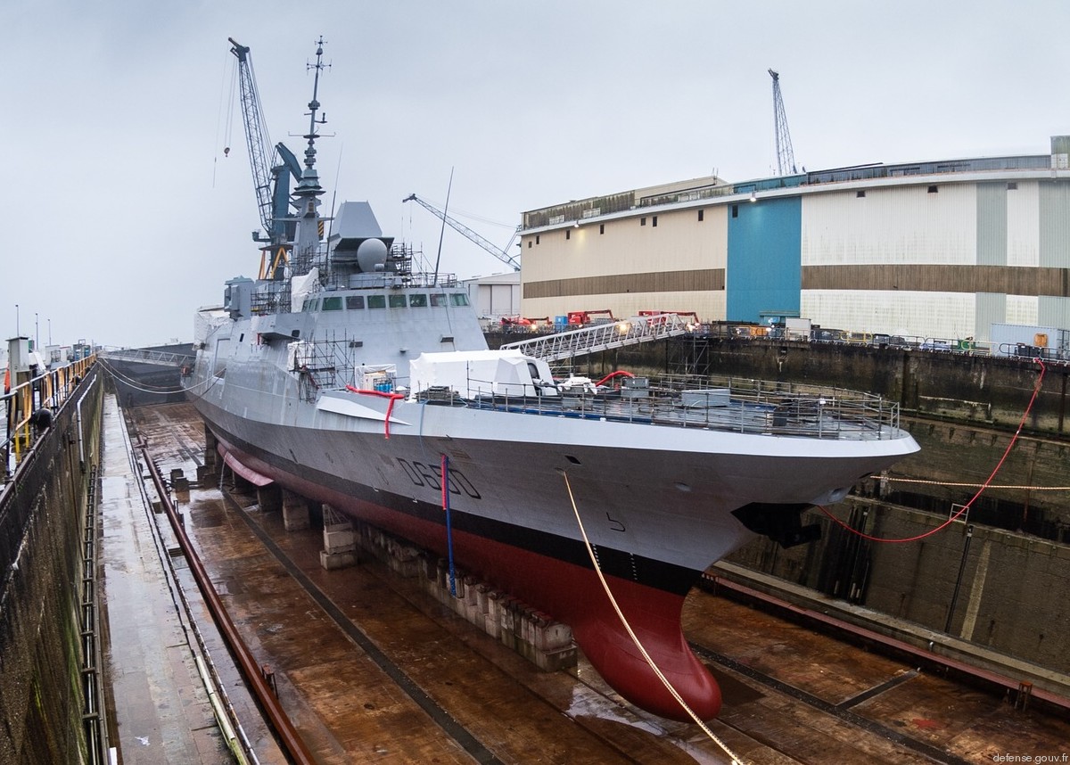 d-650 fs aquitaine fremm class frigate fregate multi purpose french navy marine nationale 35 dry dock