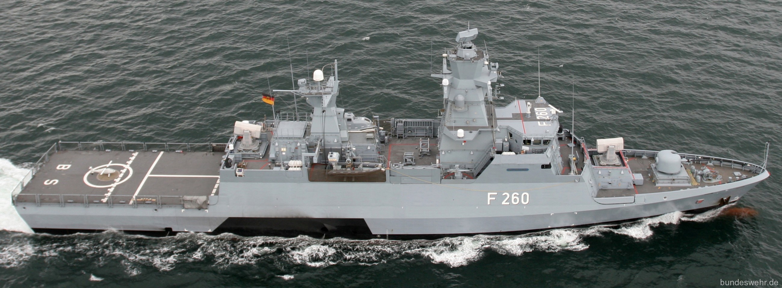 braunschweig class type k130 corvette german navy deutsche marine fgs magdeburg erfurt oldenburg ludwigshafen am rhein blohm voss lürssen nordseewerke
