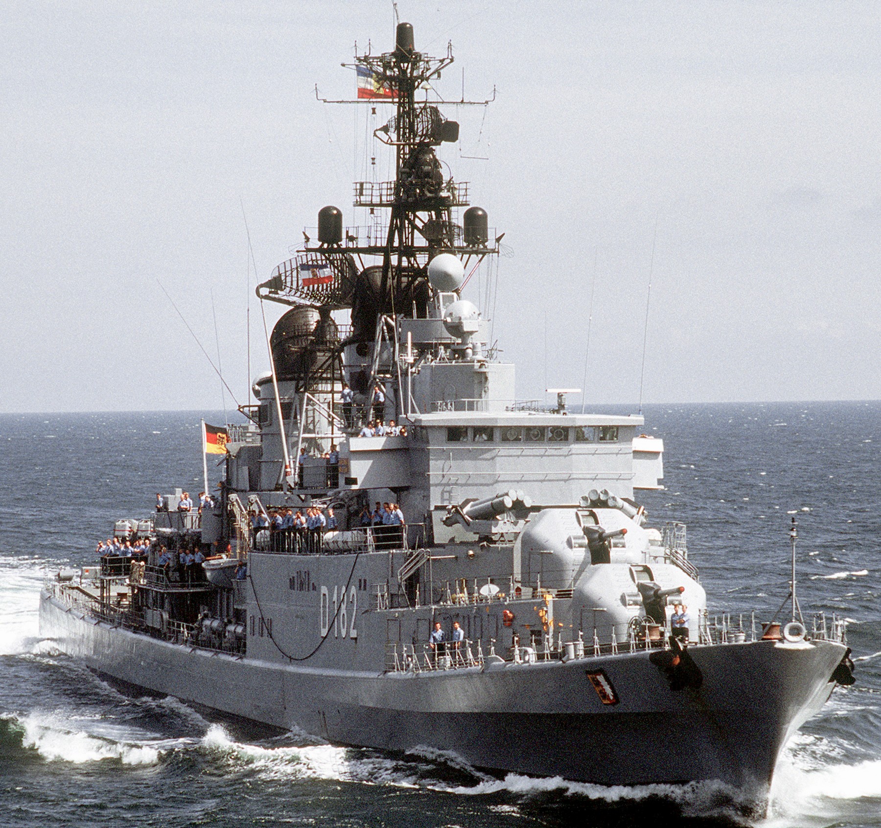 d-182 fgs schleswig-holstein type 101a hamburg class destroyer german navy 02