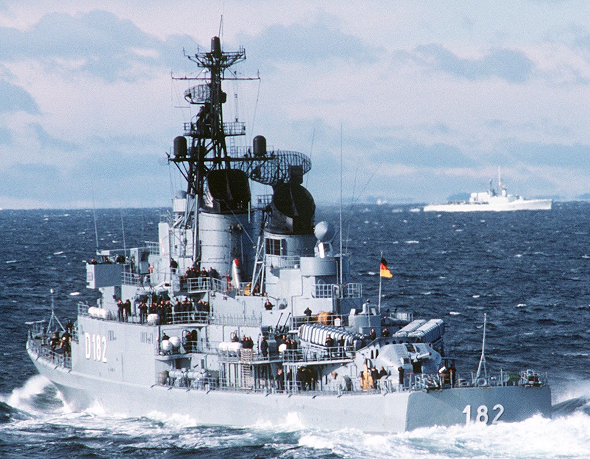 d-182 fgs schleswig-holstein type 101a hamburg class destroyer german navy 06