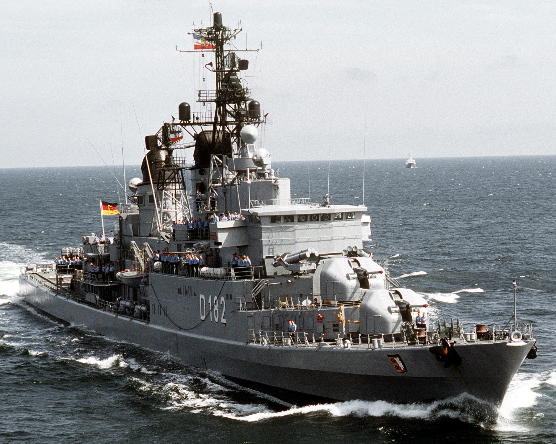 d-182 fgs schleswig-holstein type 101a hamburg class destroyer german navy 18