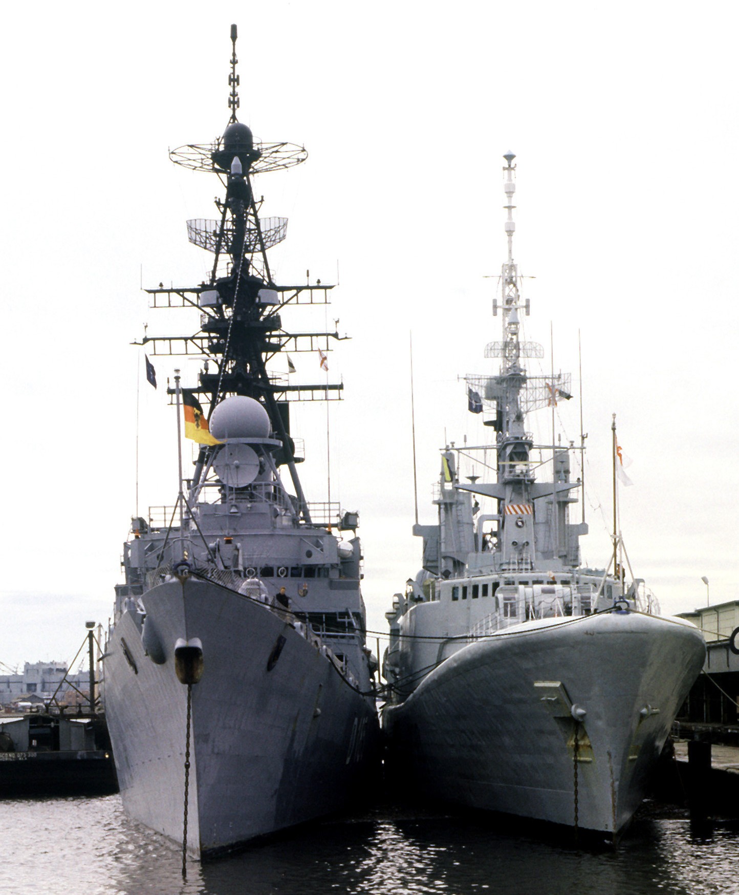 d-185 fgs lütjens type 103 class guided missile destroyer german navy deutsche marine 06