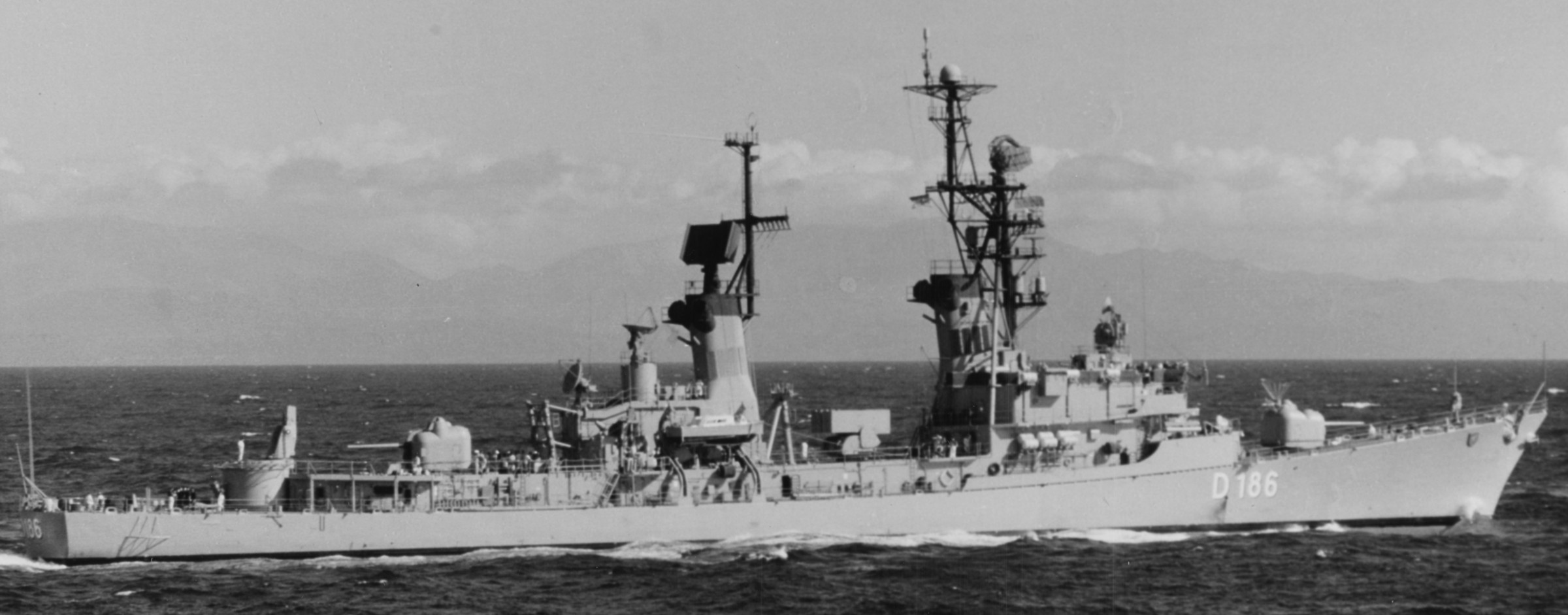 type 103 lütjens class guided missile destroyer ddg german navy d-186 fgs mölders deutsche marine