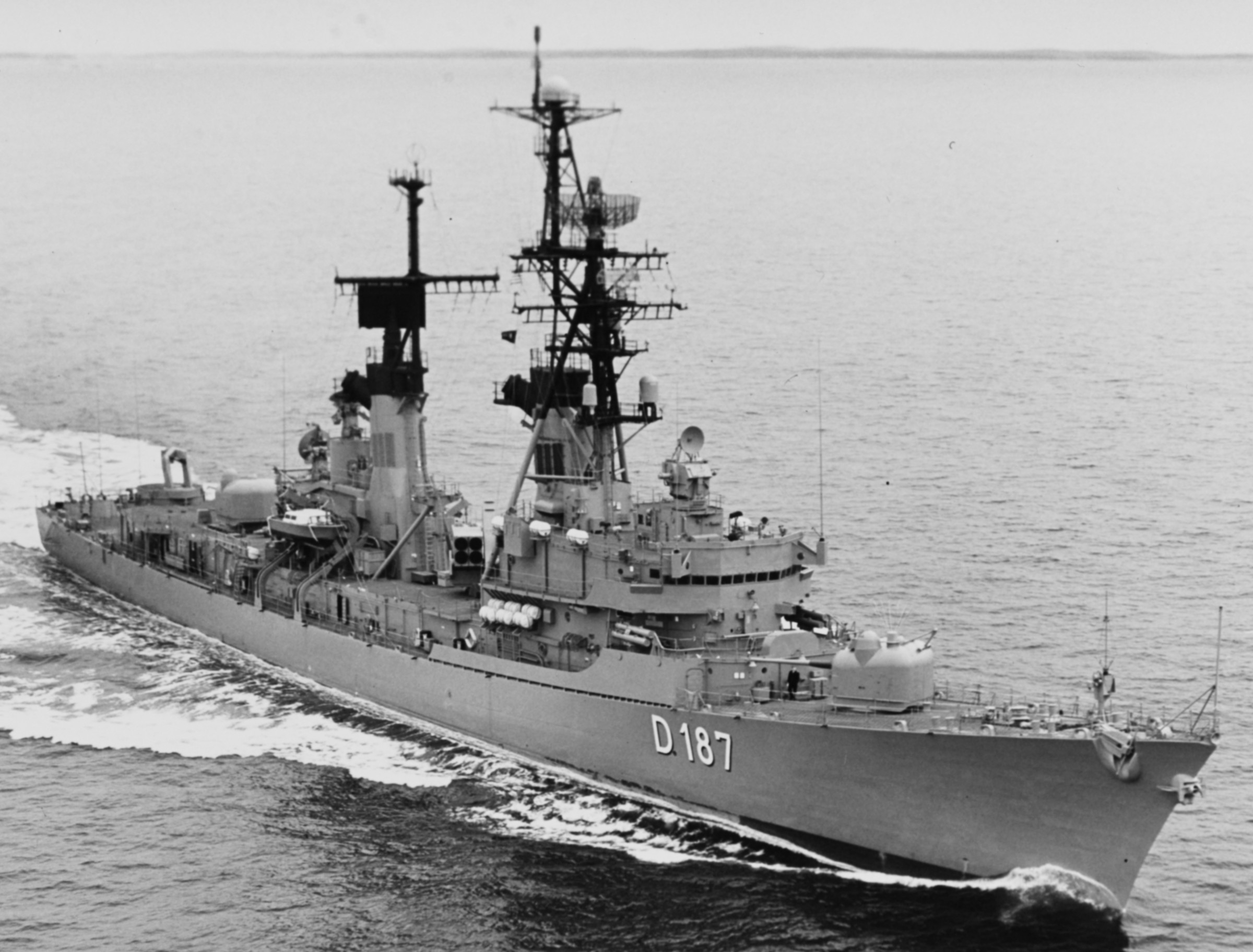 type 103 lütjens class guided missile destroyer ddg german navy d-187 fgs rommel deutsche marine