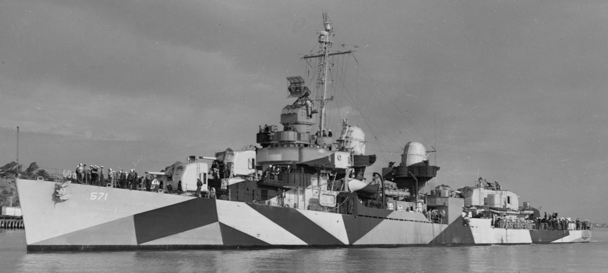 d-178 fgs zerstörer z4 german navy type-119 class destroyer uss claxton dd-571