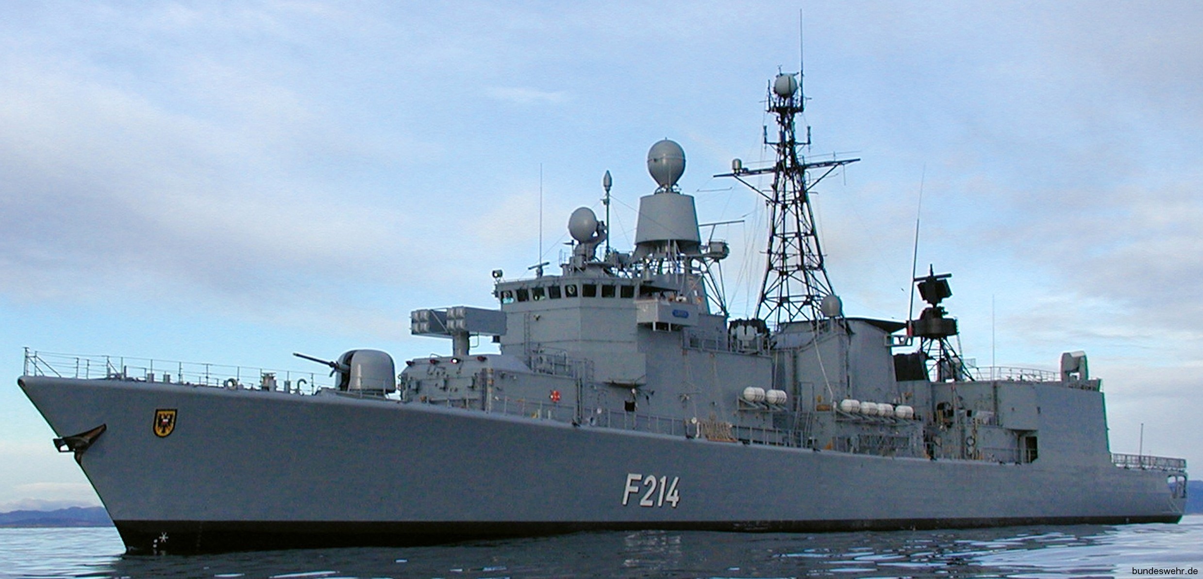 f-214 fgs lübeck type 122 bremen class frigate german navy deutsche marine fregatte 30