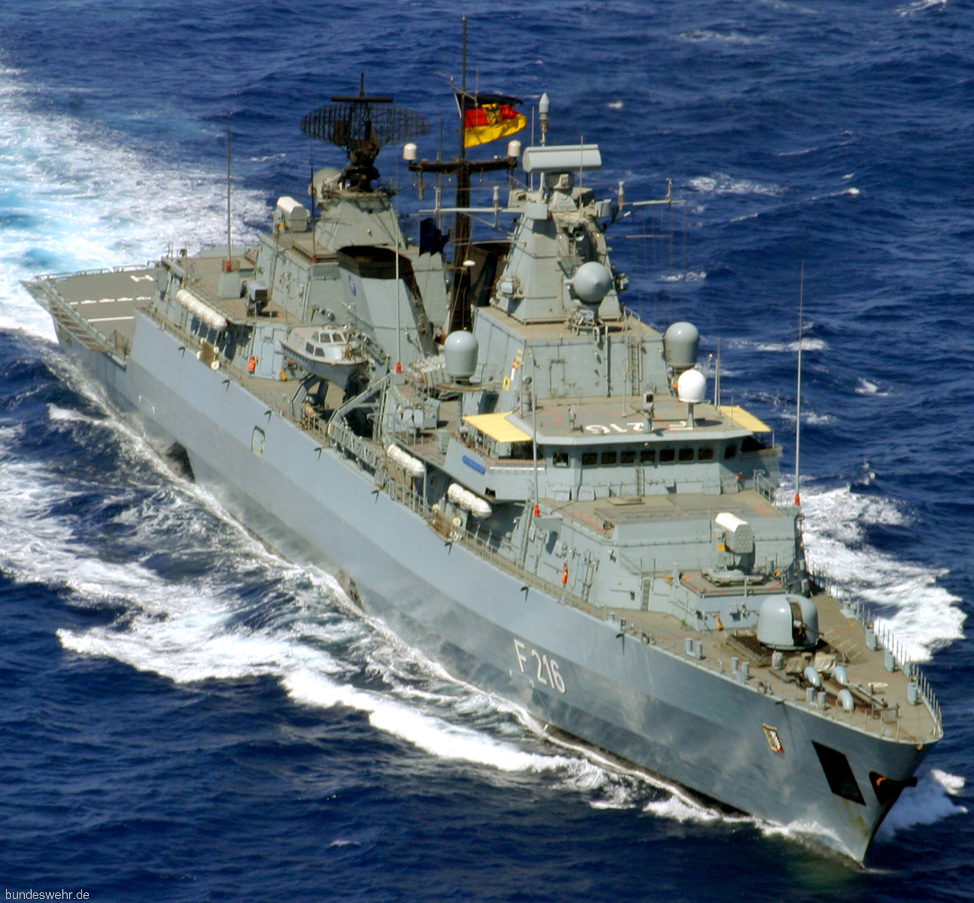 f-216 fgs schleswig holstein type 123 brandenburg class frigate german navy 05