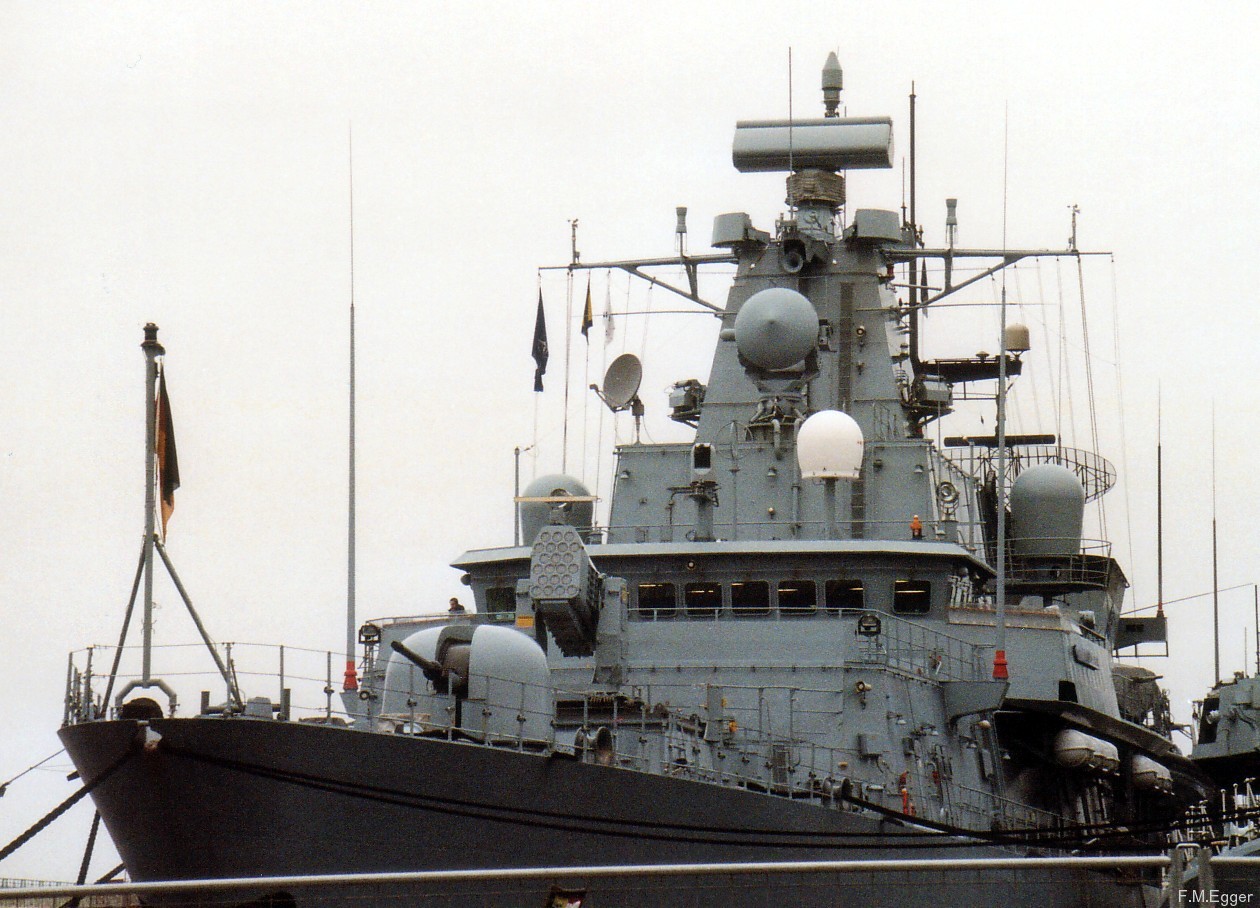 f-216 fgs schleswig holstein type 123 class frigate german navy nato stanavformed snfm trieste italy 2003 25