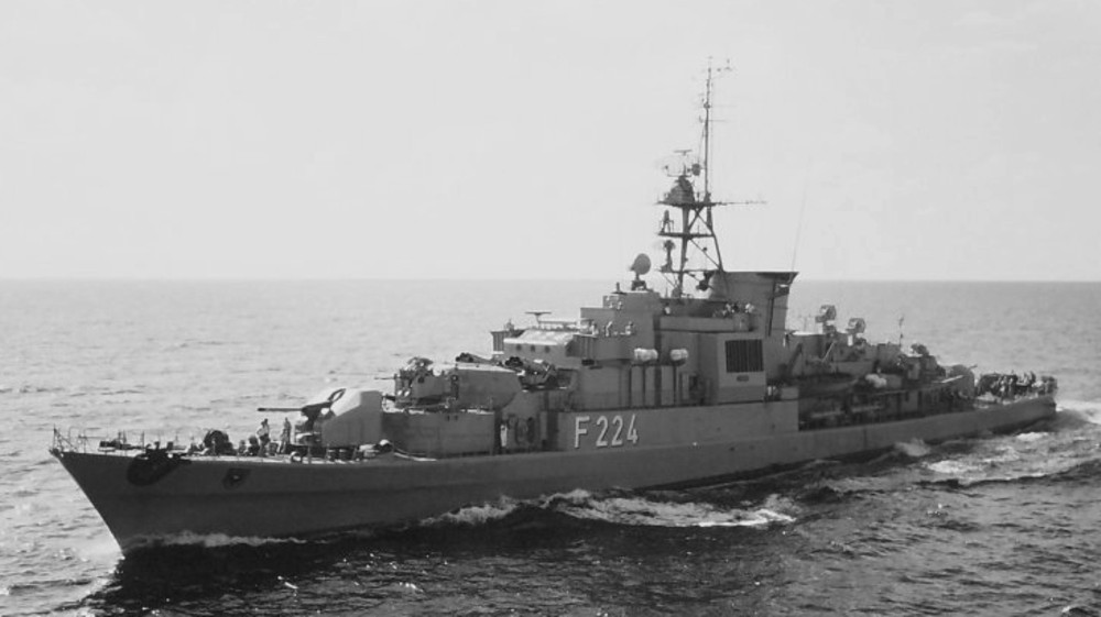 f-224 fgs lübeck type 122 köln class frigate german navy deutsche marine lubeck 02